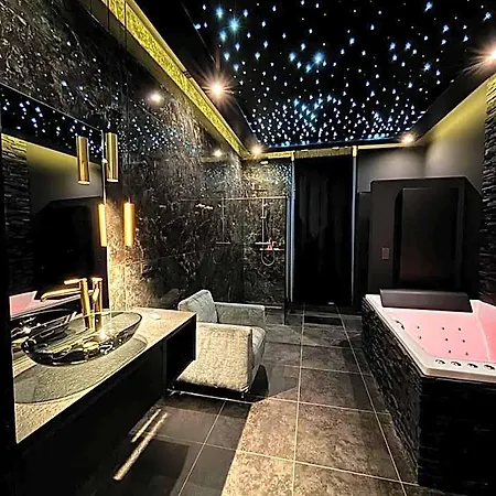 La Delta Hotel
